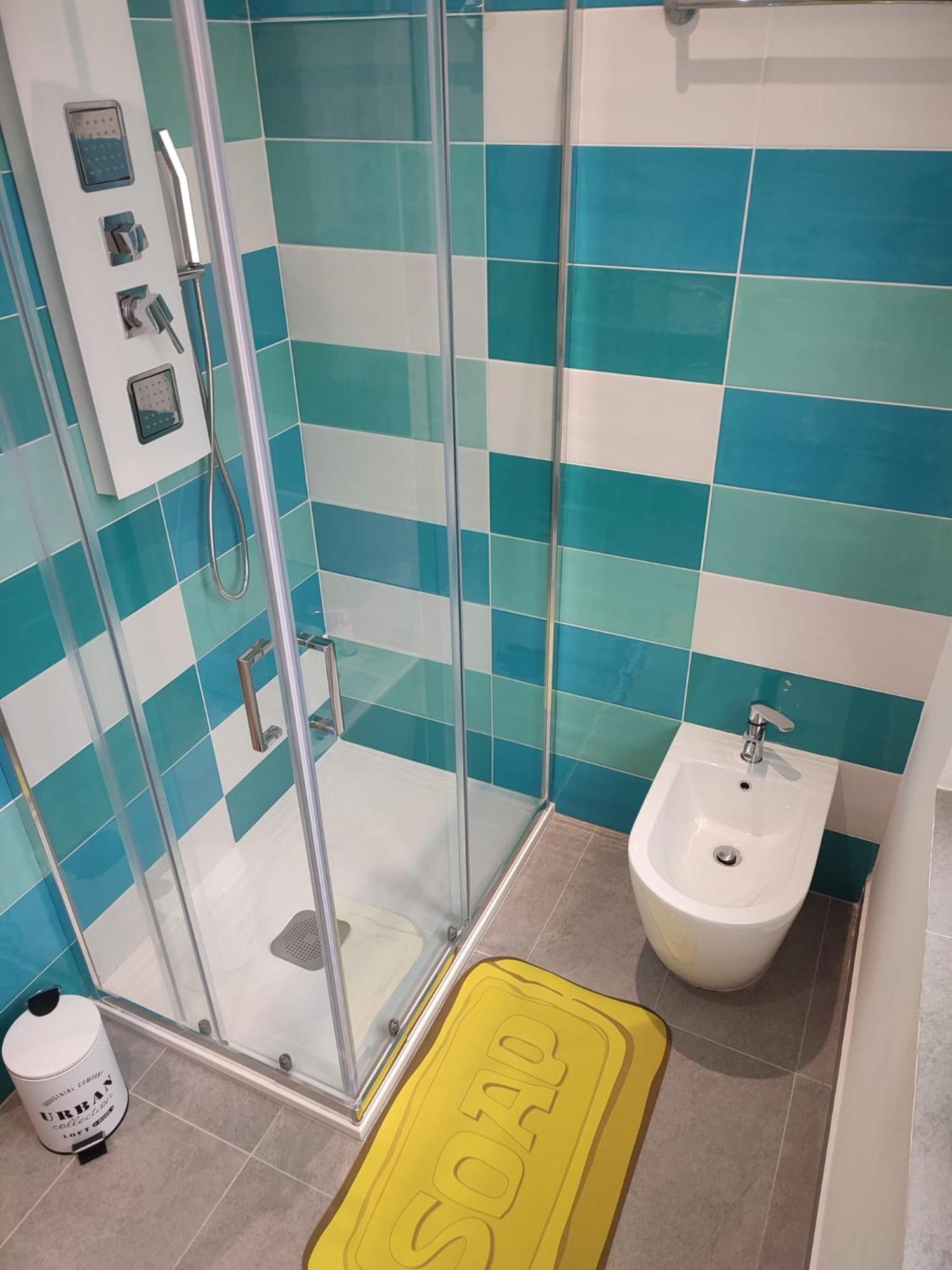 Azzurro Adriatico In Genova Est Appartement Buitenkant foto